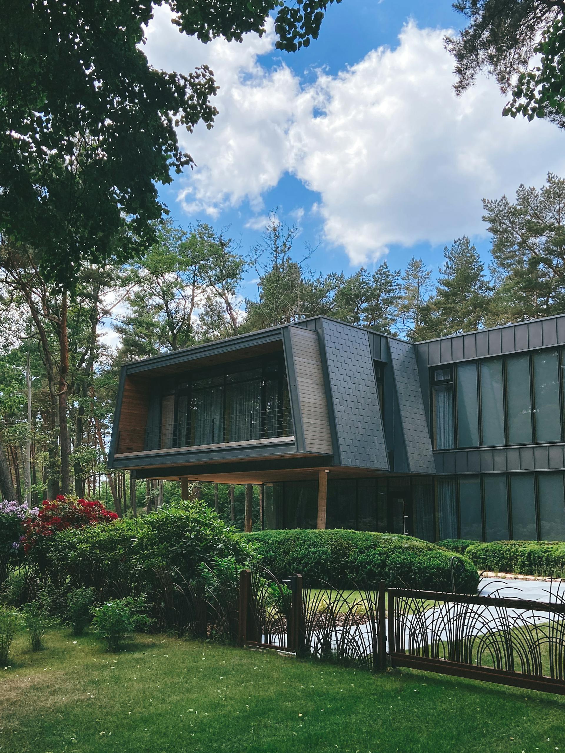 pexels-luchik-14686150