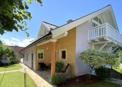 VERKAUFT! Mehrfamilienhaus mit traumhaftem Garten in Wollanig!