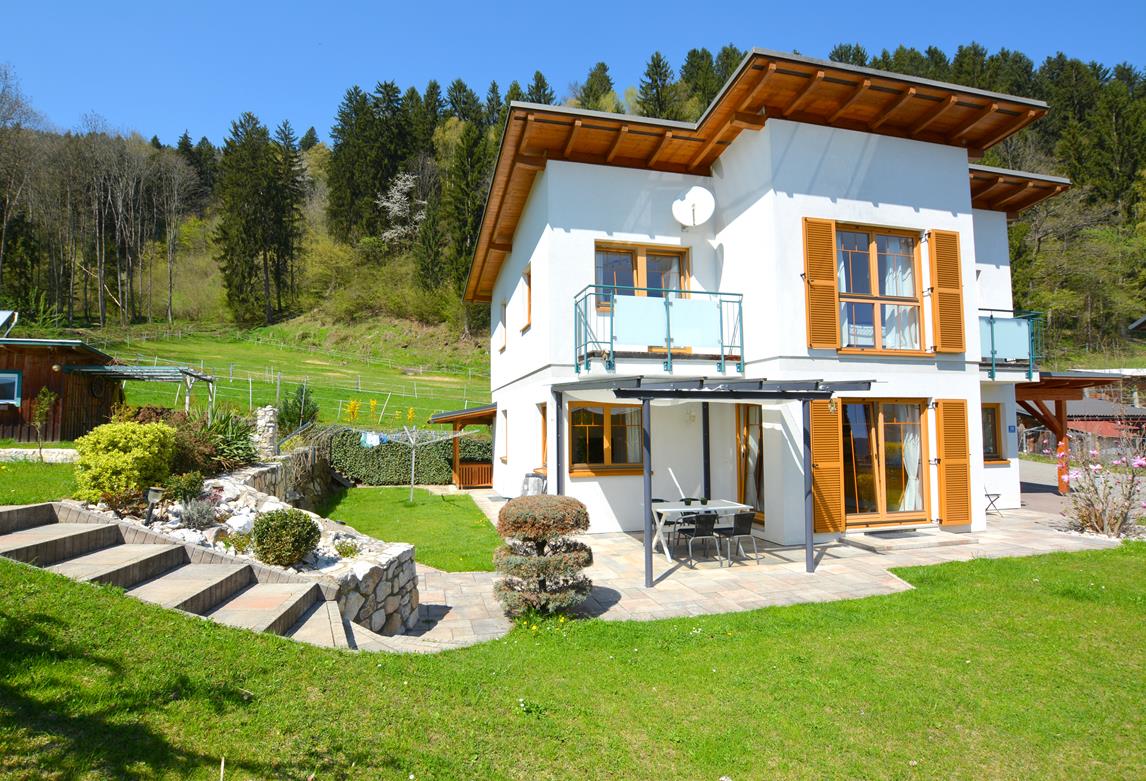 VERKAUFT! Perfekt für Familien! Einfamilienhaus in Bodensdorf!